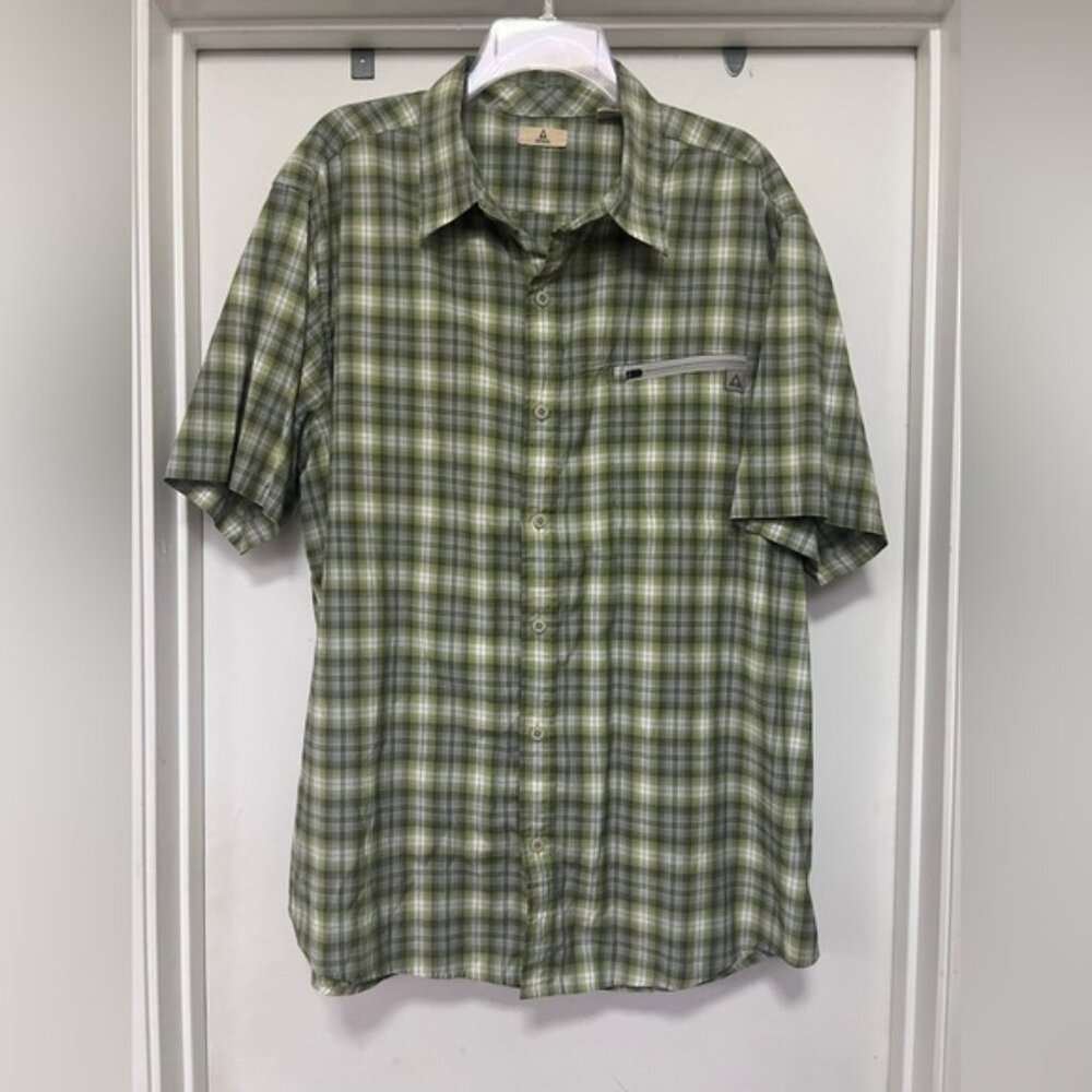 Ascend short sleeve green/gray plaid button up - size XL